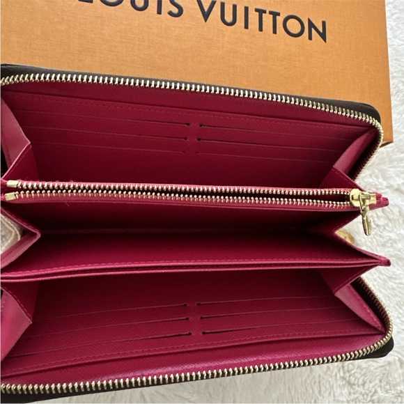 💙 Louis Vuitton Vivienne Holiday Damier Zippy Long Wallet Limited Edition 2019❄️ - Picture 12 of 15